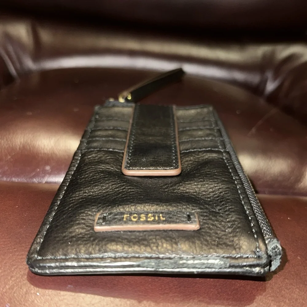 Fossil Leather Phone Wallet - Picture 7 of 15